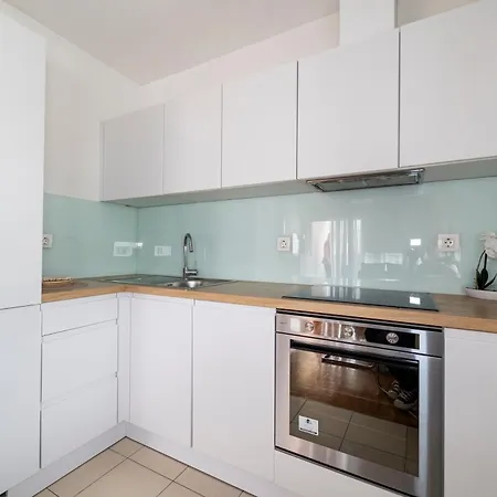 Mirjam アパート ザダル